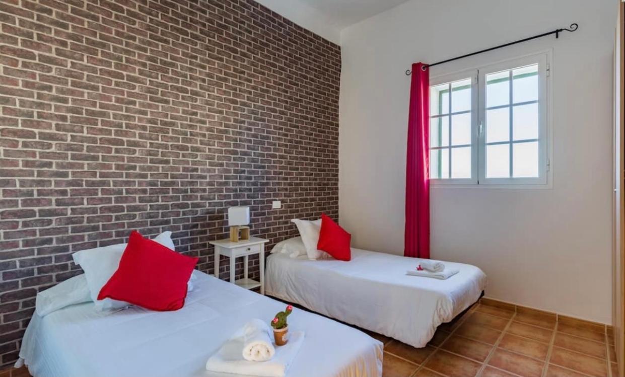 Pico Partido Villa Heated Pool Tinguaton Exterior photo